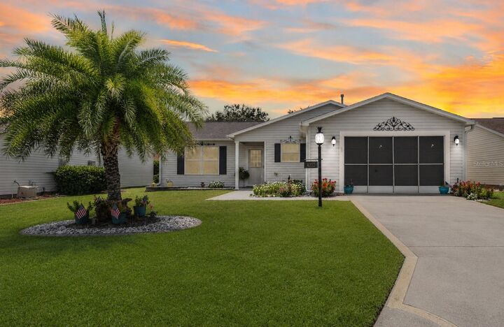 Property Photo: 3448 Jacona Place FL 32162