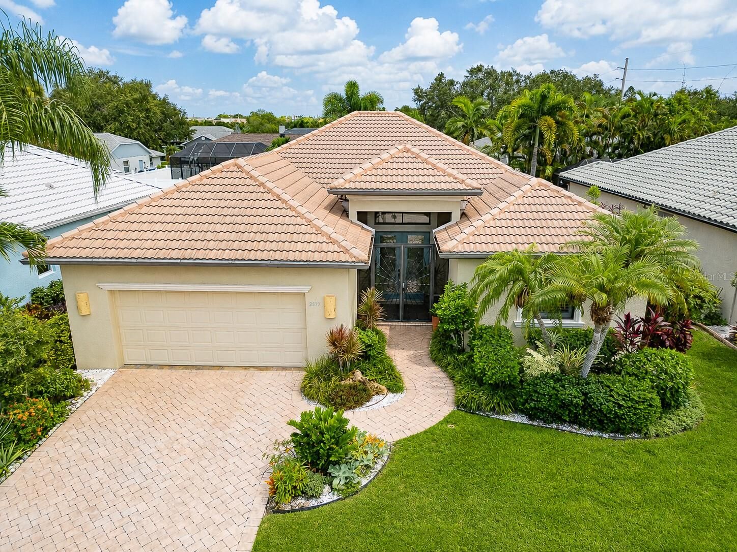 Property Photo:  2557 Marblehead Drive  FL 34231 