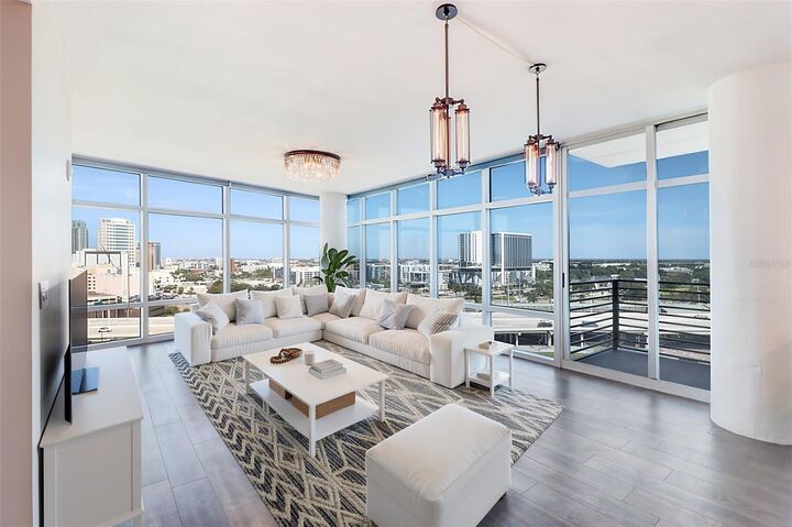 Property Photo:  1120 E Kennedy Boulevard 1416  FL 33602 