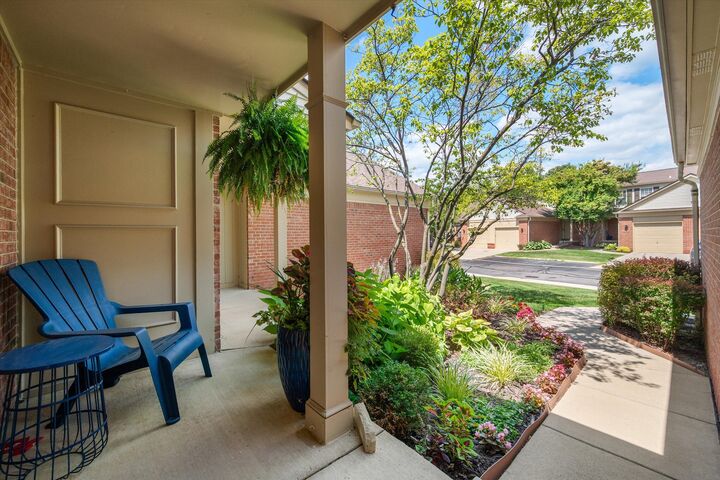 Property Photo:  3076 Village Circle N  MI 48108 