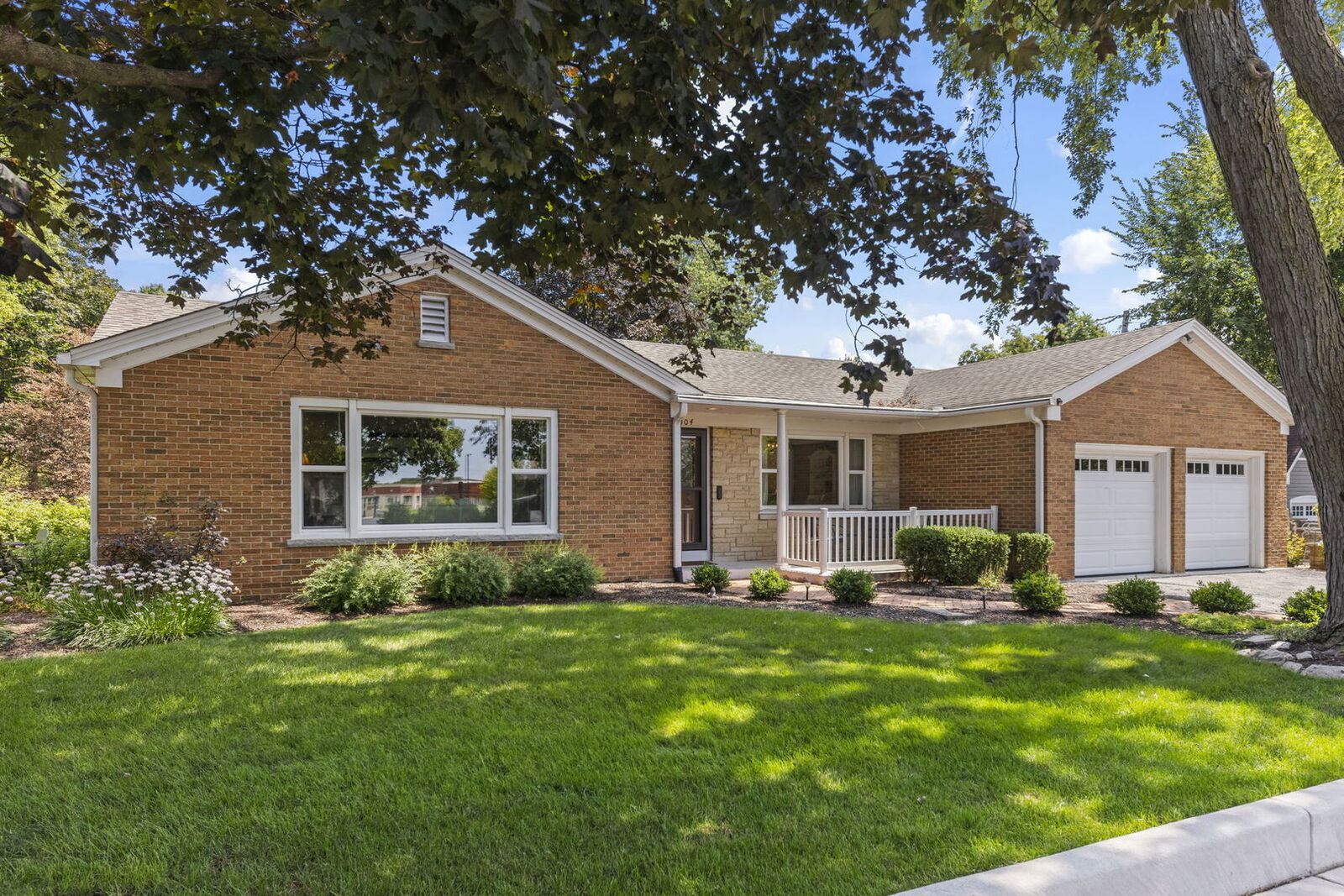 Property Photo: 304 S Loomis Street IL 60540