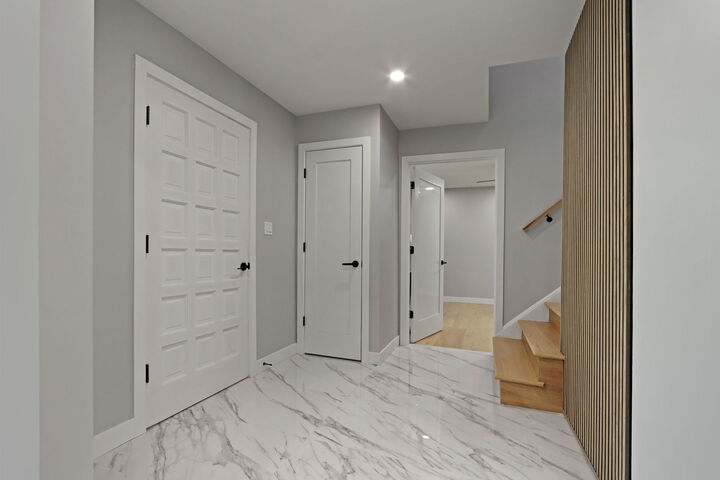 Property Photo: 713 Dawes Street IL 60048