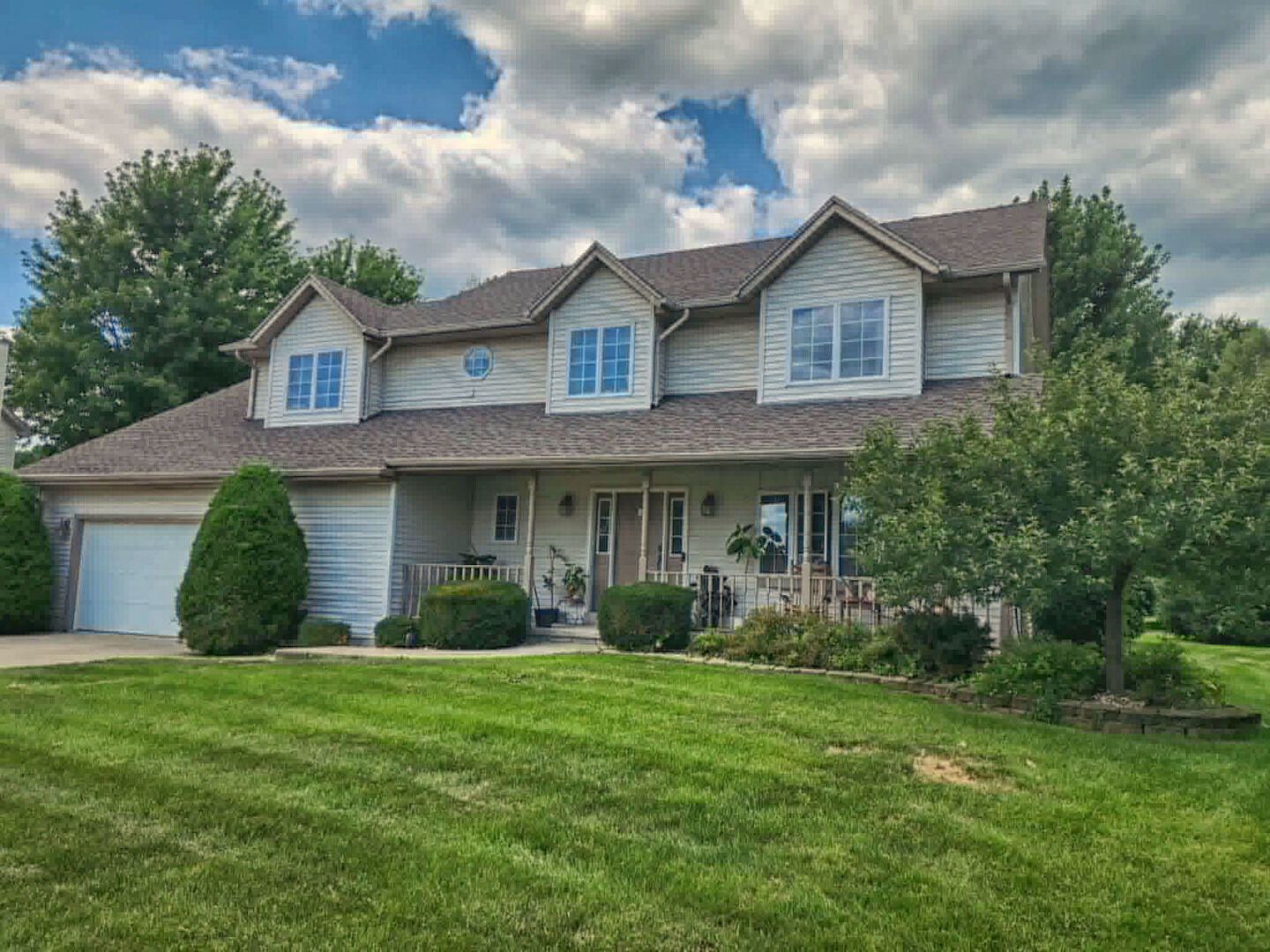 Property Photo:  559 Hollyberry Lane  IL 60914 