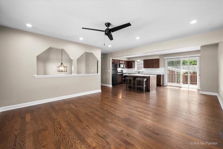 Property Photo:  6122 Pleasant View Road  IL 60013 