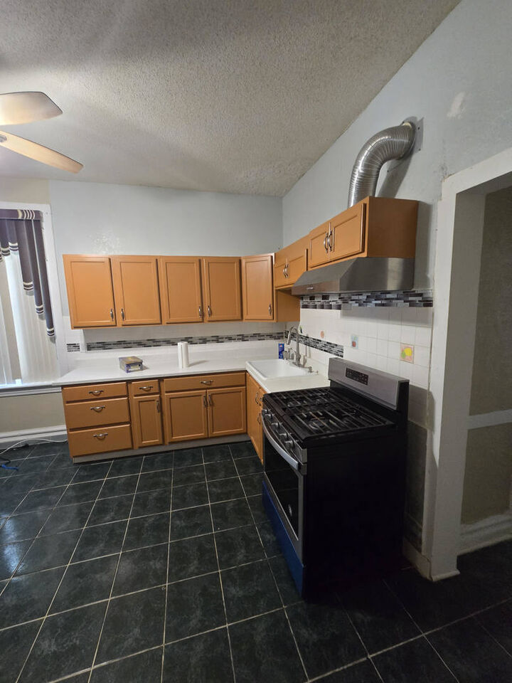 Property Photo:  2741 S Trumbull Street 1  IL 60623 