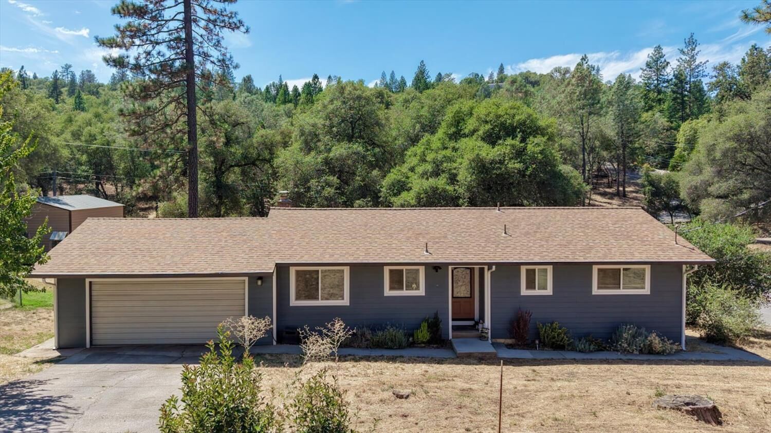 Property Photo:  19011 Siesta Drive  CA 95946 
