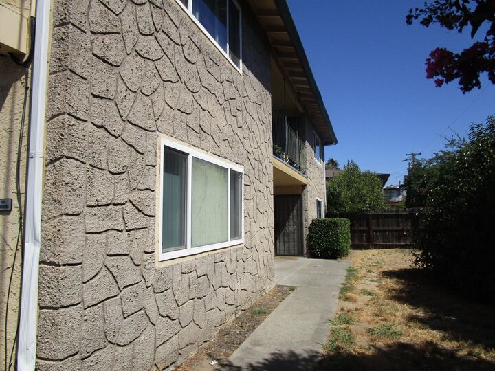 Property Photo: 4561 Ashcroft Avenue CA 95841