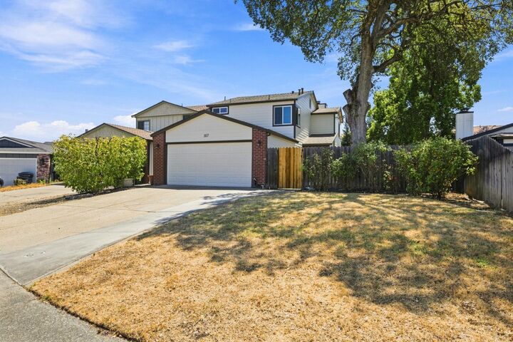 Property Photo:  307 Hemphill Way  CA 95747 