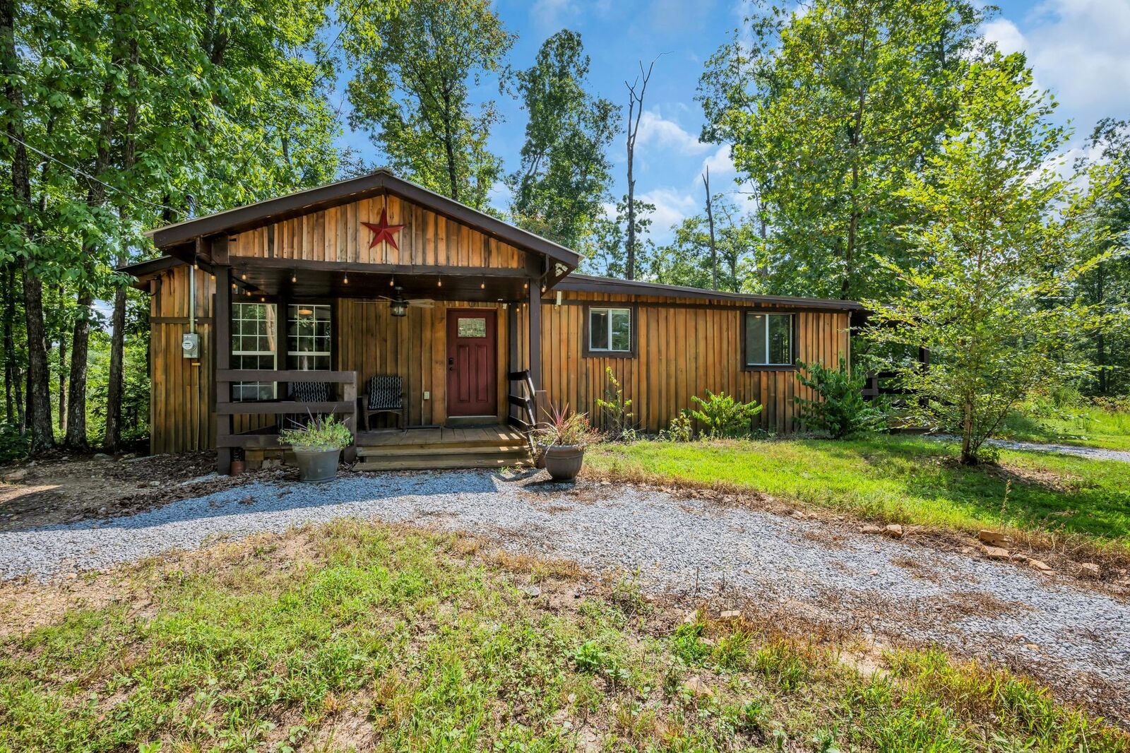 Property Photo: 550 Tooley Trail Lane TN 37101