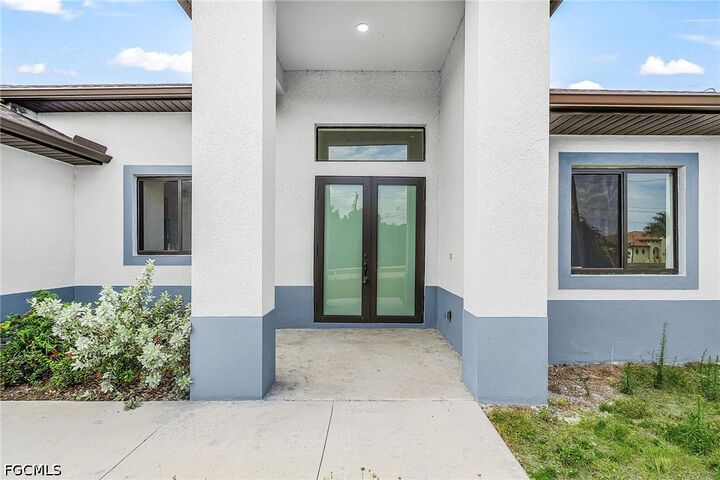 Property Photo:  2427 Tropicana Parkway W  FL 33993 