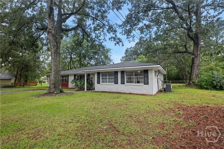 Property Photo: 213 Newton Avenue GA 31322