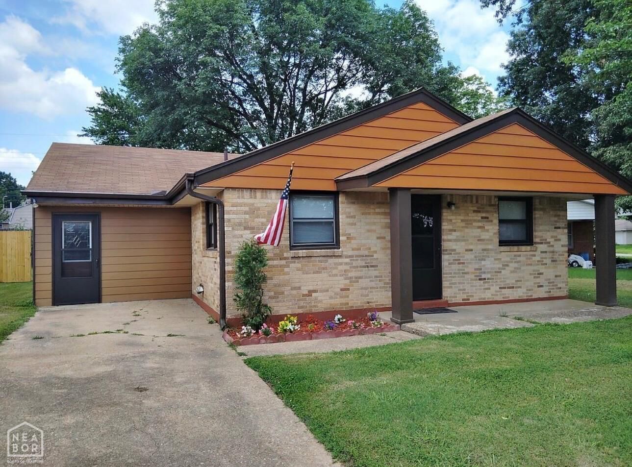 Property Photo: 714 Crest Drive AR 72401