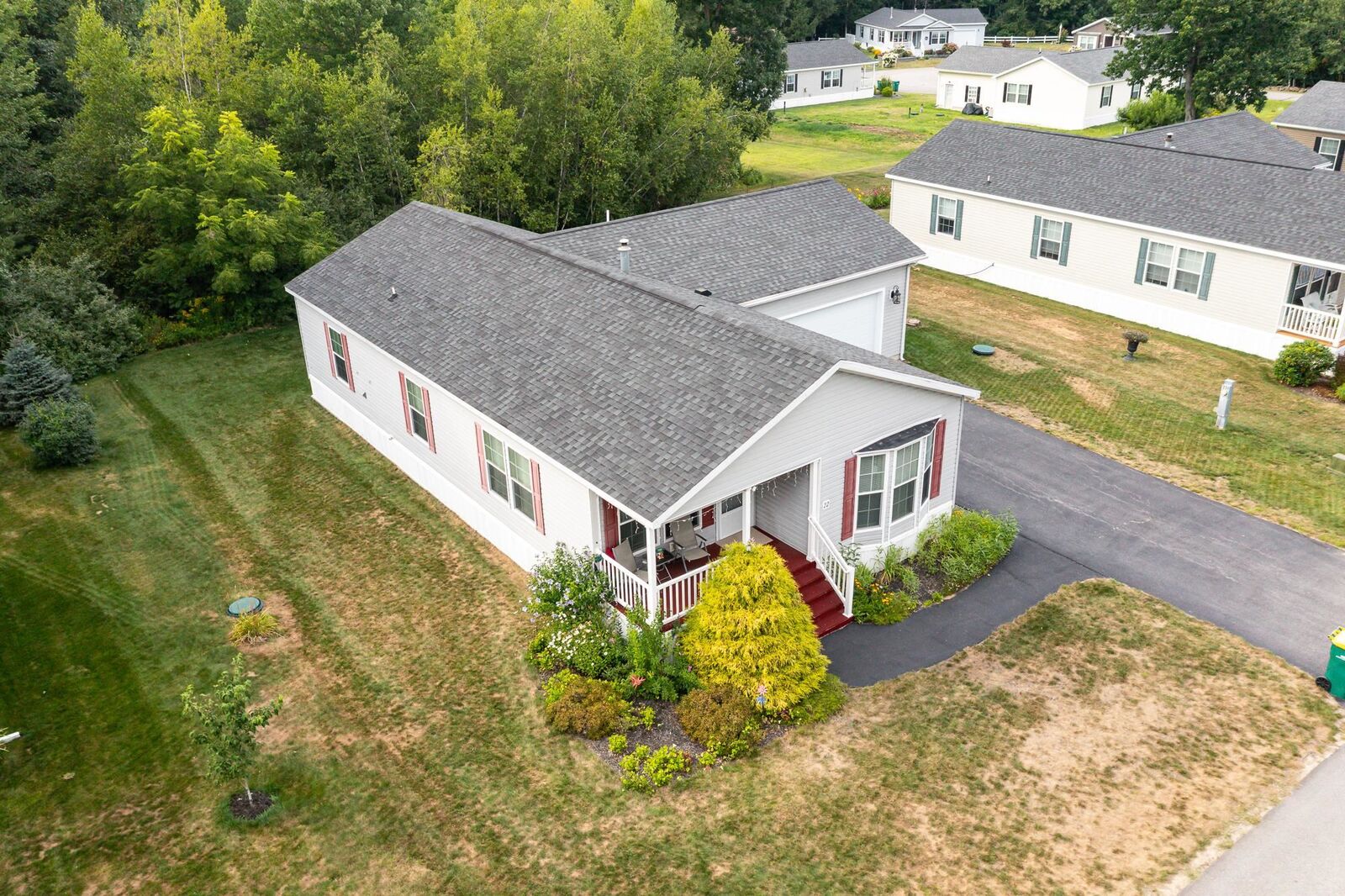 Property Photo: 22 Alexandra Lane NH 03867