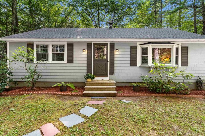 Property Photo:  17 Ravine Road  NH 03031 
