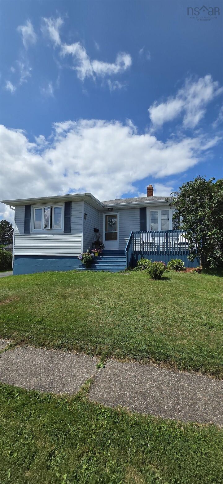89 Catherine Street — photo 1