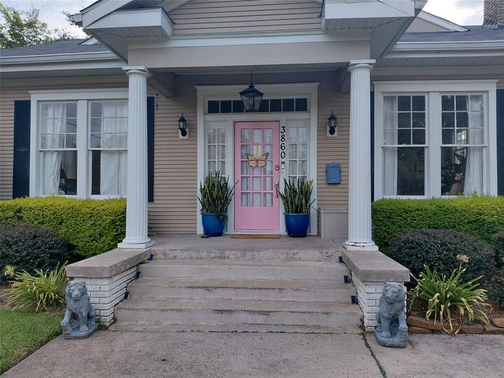 Property Photo:  3860 Line Avenue  LA 71106 
