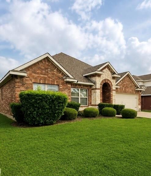 Property Photo:  2776 Park Place  TX 75052 
