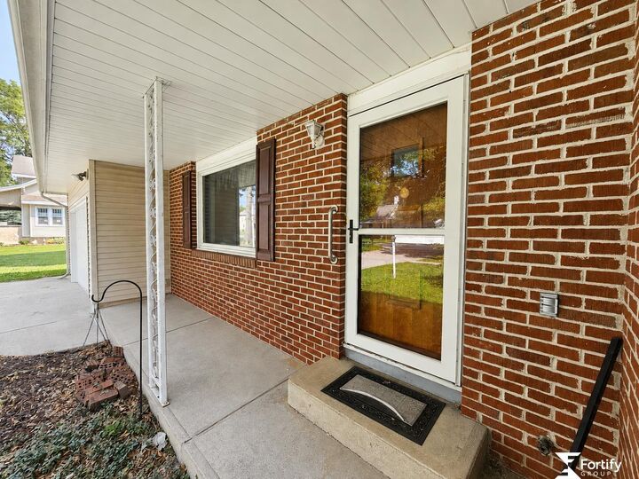 Property Photo: 129 N 11th Street NE 68361