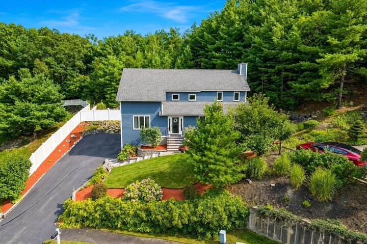 Property Photo:  4 Waldingfield Ln  MA 01960 