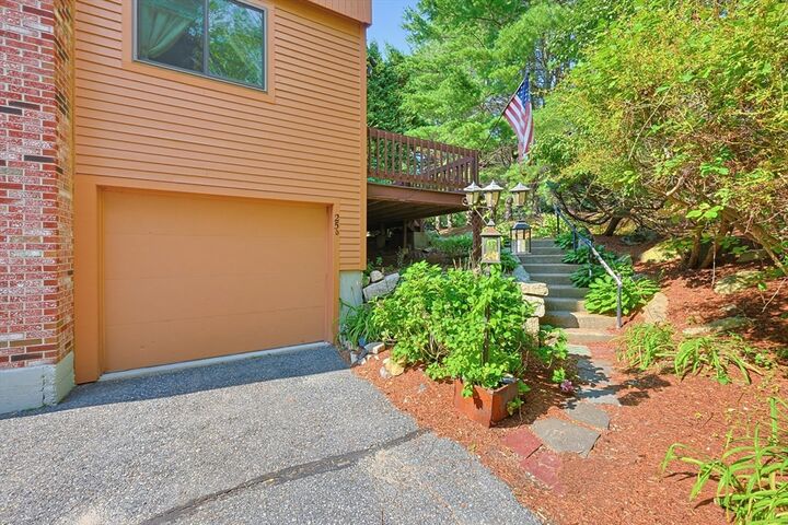 Property Photo:  25 Country Club Ln D  MA 01757 