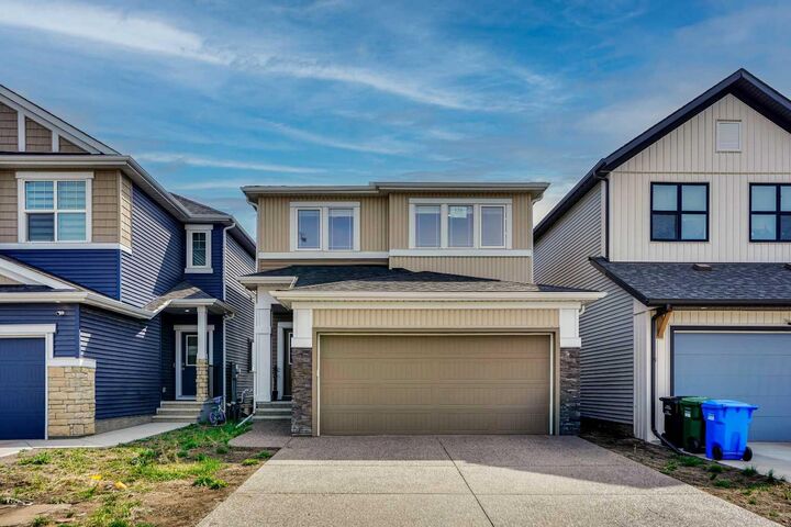 Property Photo: 126 Hotchkiss Manor SE AB T3S 0G1