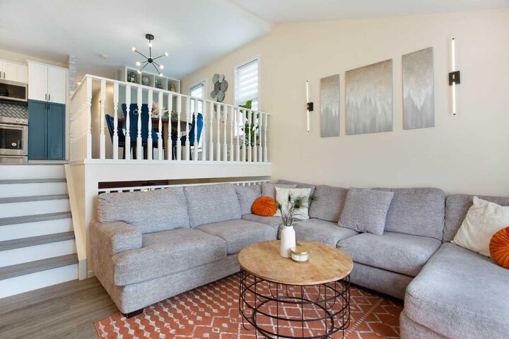 Property Photo: 5 Shawglen Court SW AB T2Y 2R1