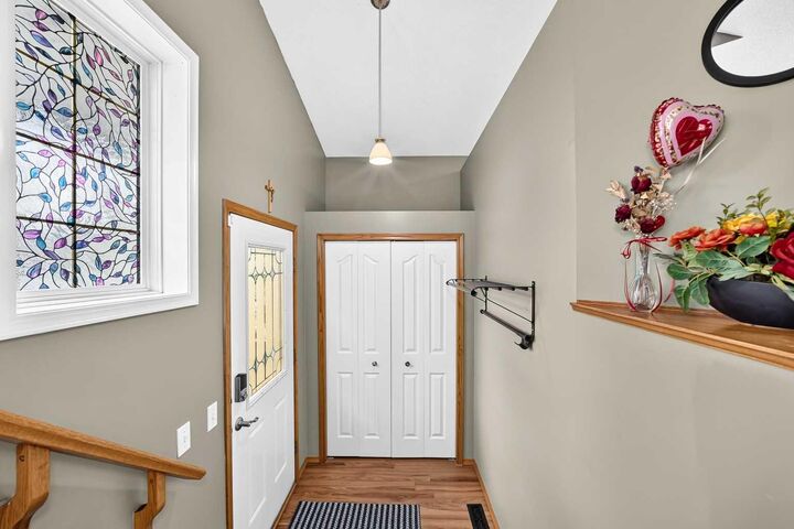 Property Photo: 27 Erin Meadow Crescent SE AB T2B 3L5