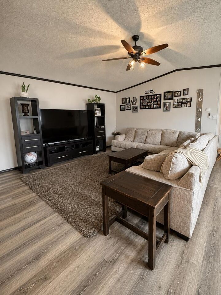 Property Photo: 53 Keystone Crossing AB T7S 0B2