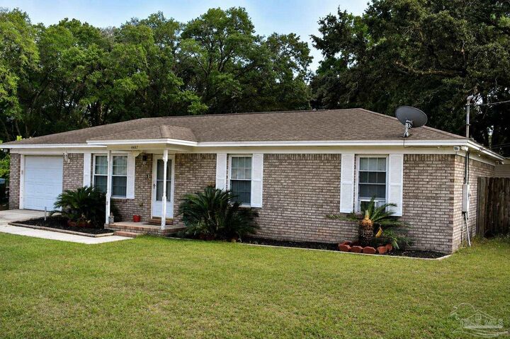 Property Photo:  4487 Nora Ave  FL 32571 