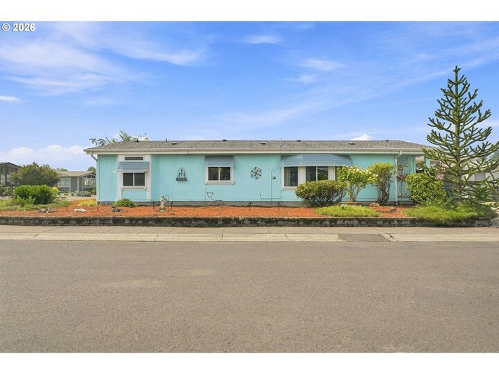 Property Photo: 3700 Babcock Ln OR 97401