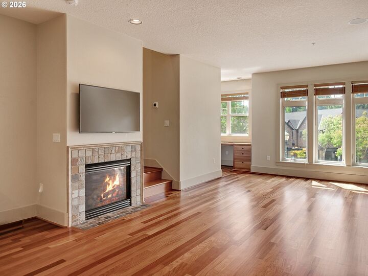 Property Photo: 5055 W Sunset Dr OR 97035