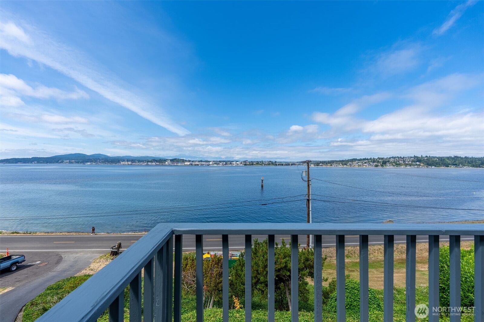 Property Photo:  2485  Beach Drive E  WA 98366 