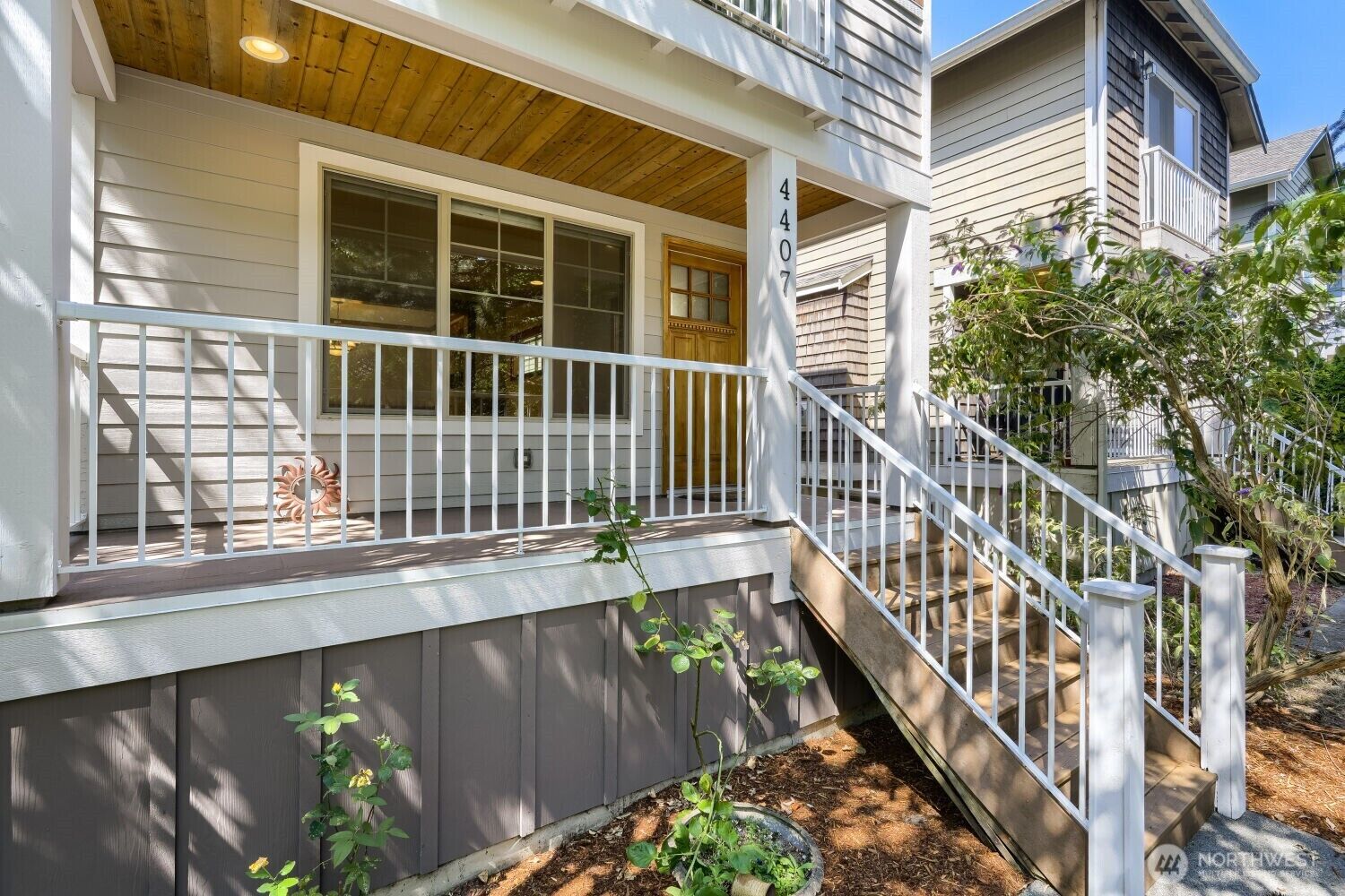 Property Photo: 4407 40th Avenue SW WA 98116