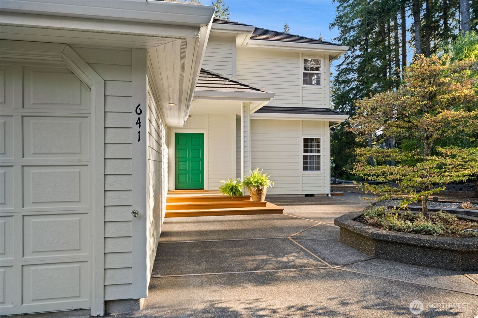 Property Photo:  641 E Lakeshore Drive  WA 98524 