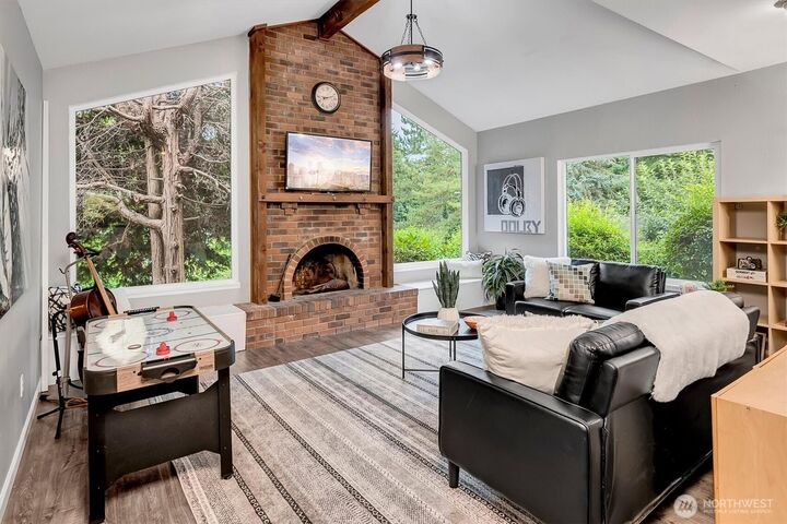 Property Photo:  15228 SE 49th Street  WA 98006 