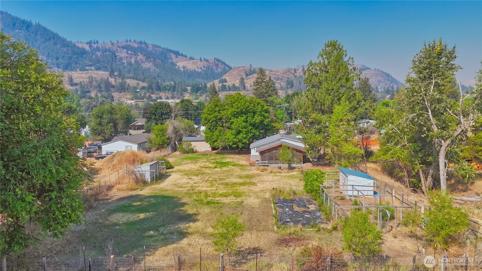 Property Photo:  1211  Hughes Lane  WA 98856 