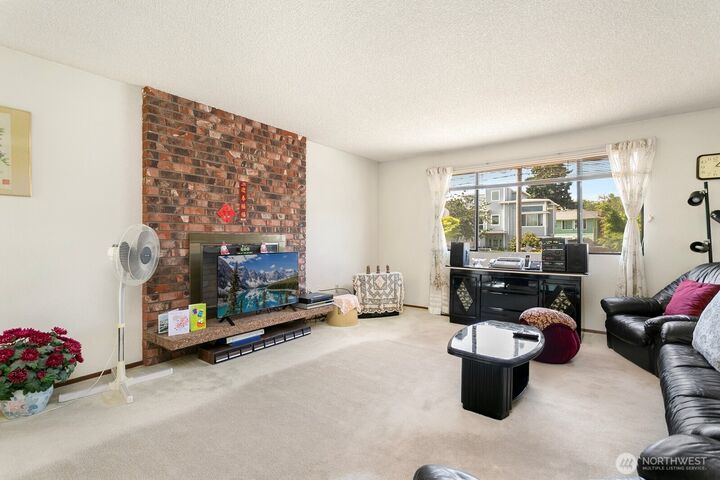 Property Photo:  6774  28th Avenue S  WA 98108 