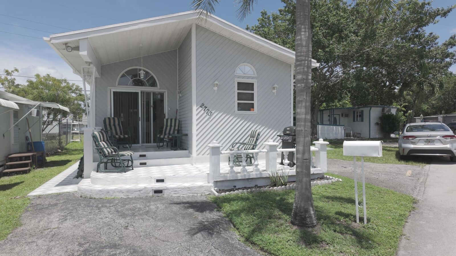 Property Photo: 2773 NW 29th Place FL 33311