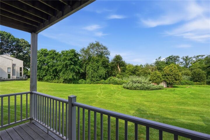Property Photo:  45 Seabreeze Lane 45  RI 02809 