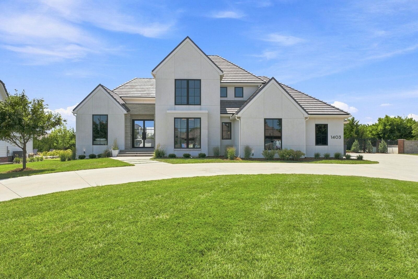 Property Photo:  1403 E Juniper Crest Ct  KS 67002 