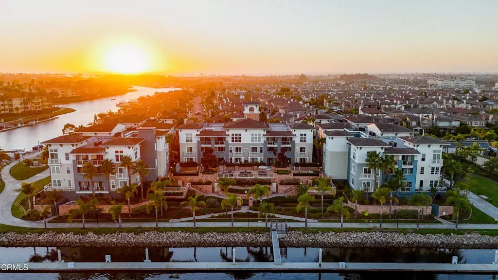Property Photo:  1560 Seabridge Lane  CA 93035 