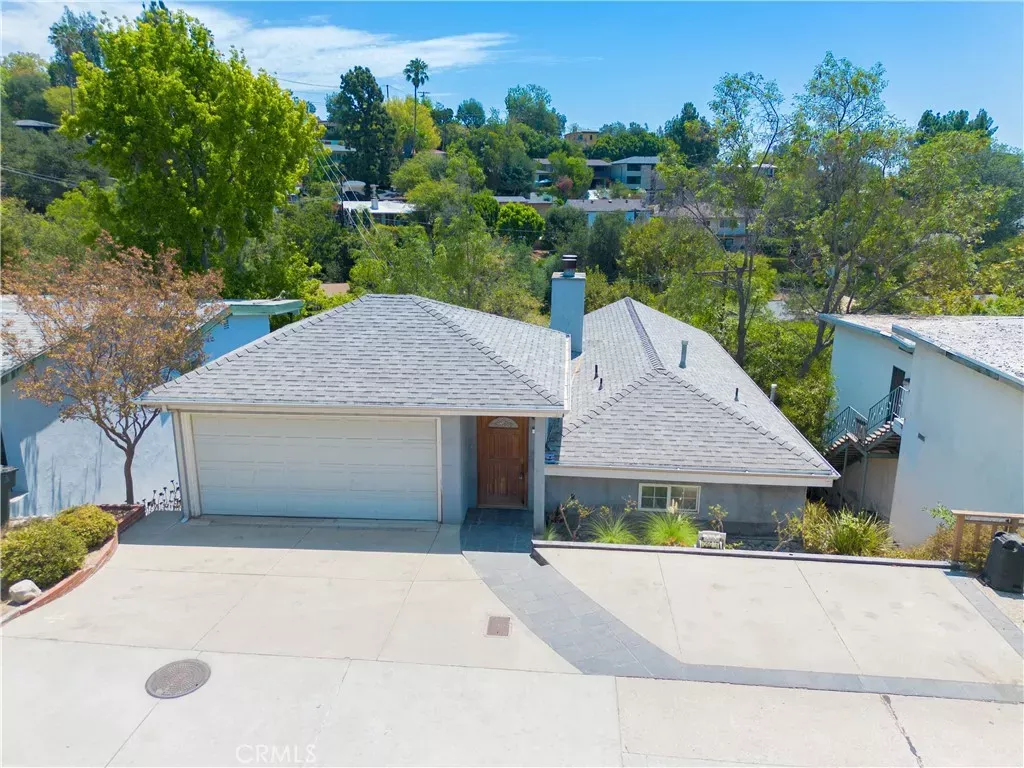 Property Photo:  354 Tamarac Drive  CA 91105 