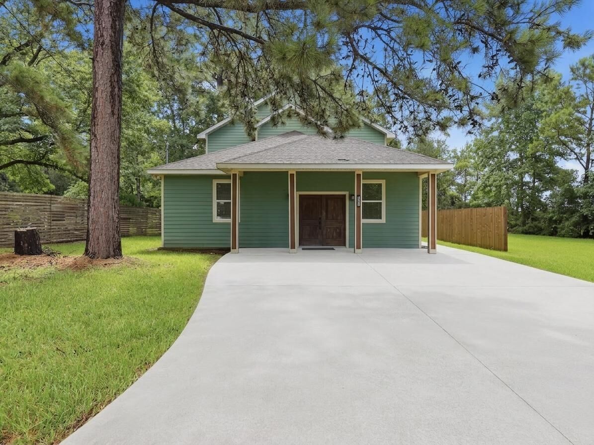Property Photo:  4261 Carlene St  TX 77630 