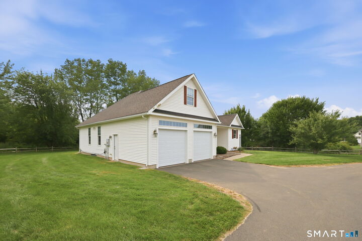 Property Photo: 4 Cornfield Lane CT 06029