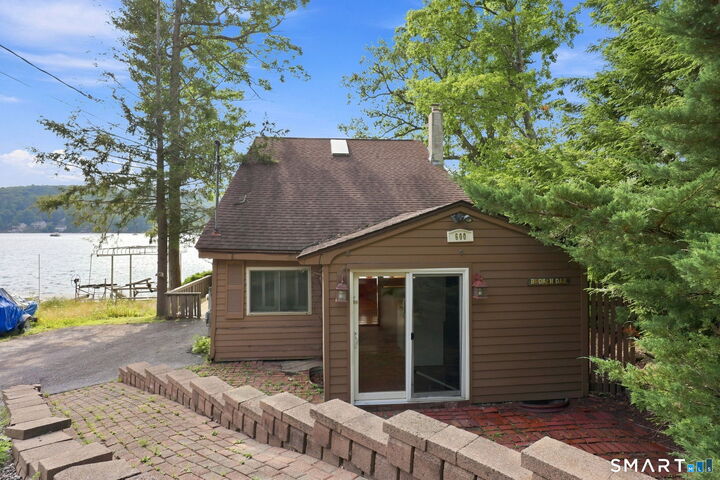Property Photo: 600 East Wakefield Boulevard CT 06098