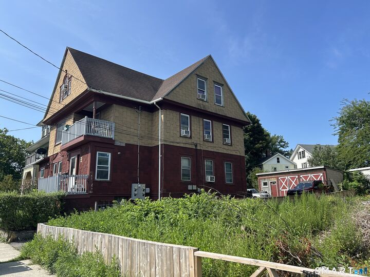 Property Photo:  20 Reed Street  CT 06320 