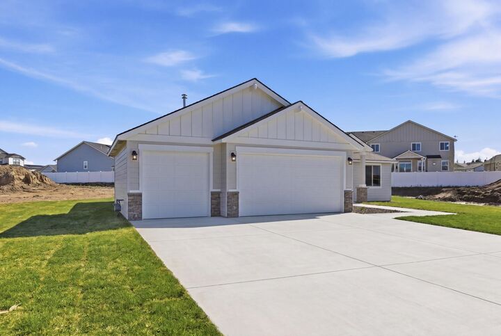 Property Photo:  1226 N Park Ct  WA 99006 