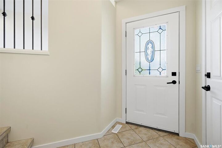 Property Photo:  418 Greaves Crescent  SK S7W 1A9 