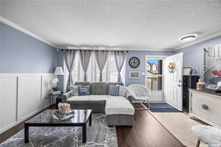Property Photo: 235 Rosewood Boulevard E 34 SK S7V 0J2