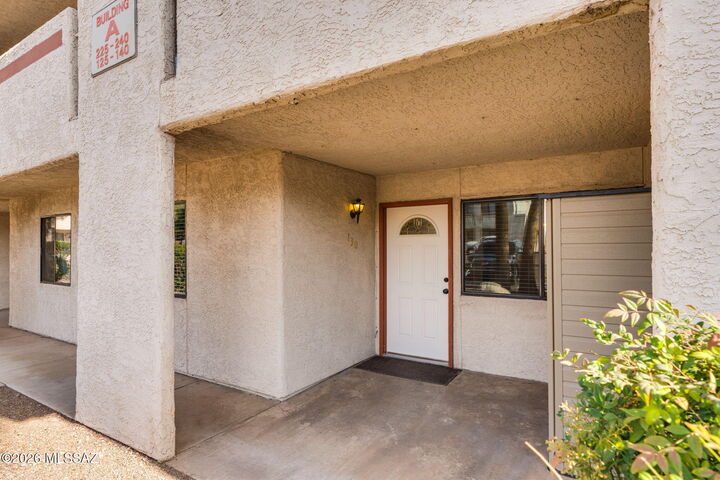 Property Photo: 455 W Kelso Street Apt 130 AZ 85705